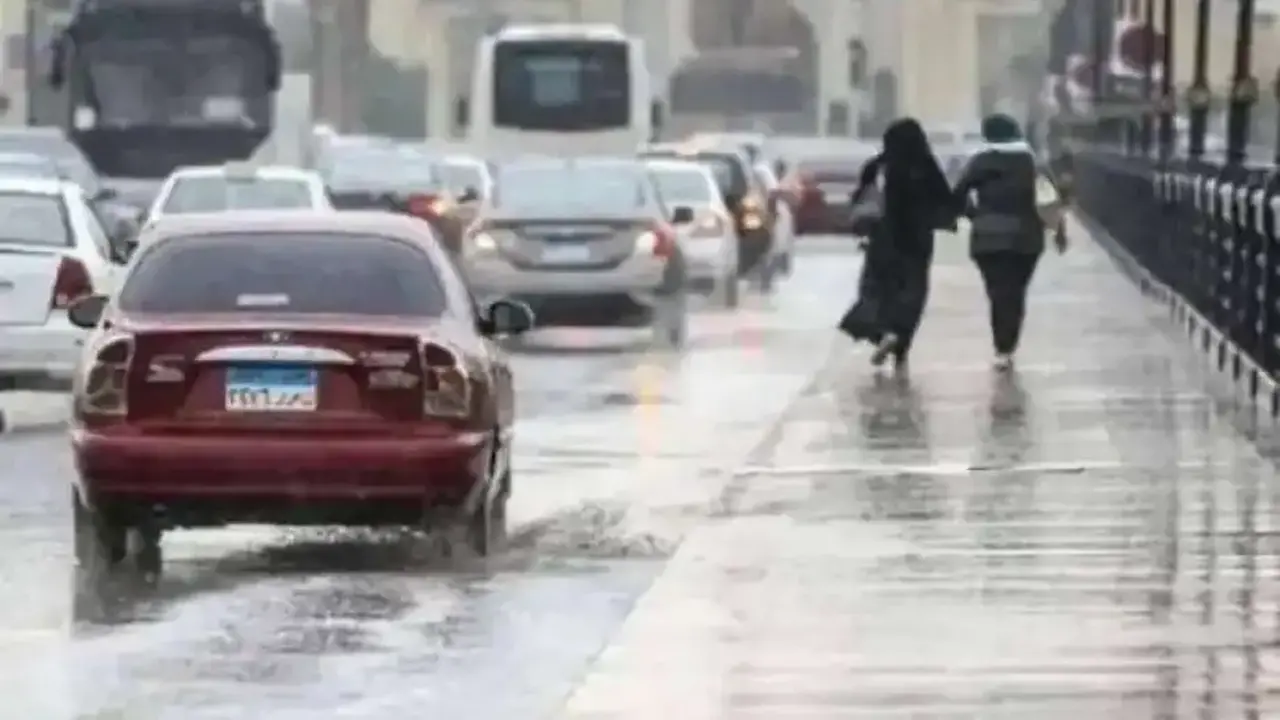 تطورات مفاجئة في حالة الطقس اليوم الخميس مع عودة عدم الاستقرار الجوي بمناطق واسعة